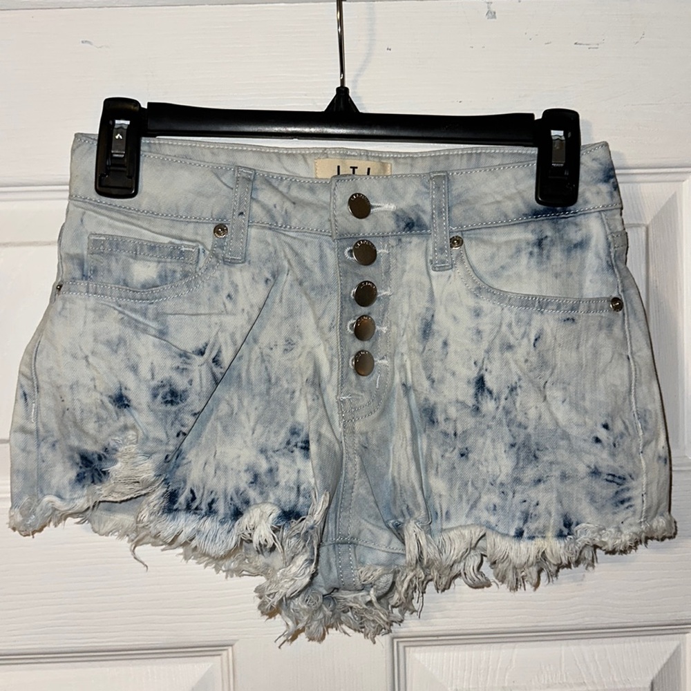 Women’s Jean Shorts